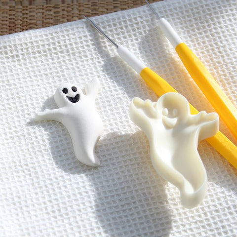 Ghost Pop It Mould by PME