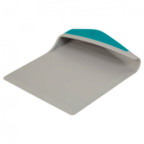 Cut & Lift Tool by Wilton