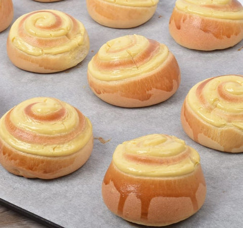 Vanilla Flavoured Pastry Cream by Apollo