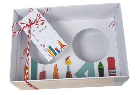 Teacher Cupcake Box with Tag